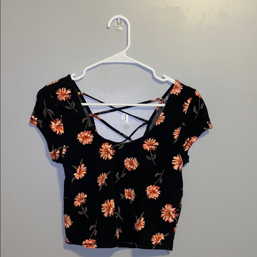 Cropped tee shirt